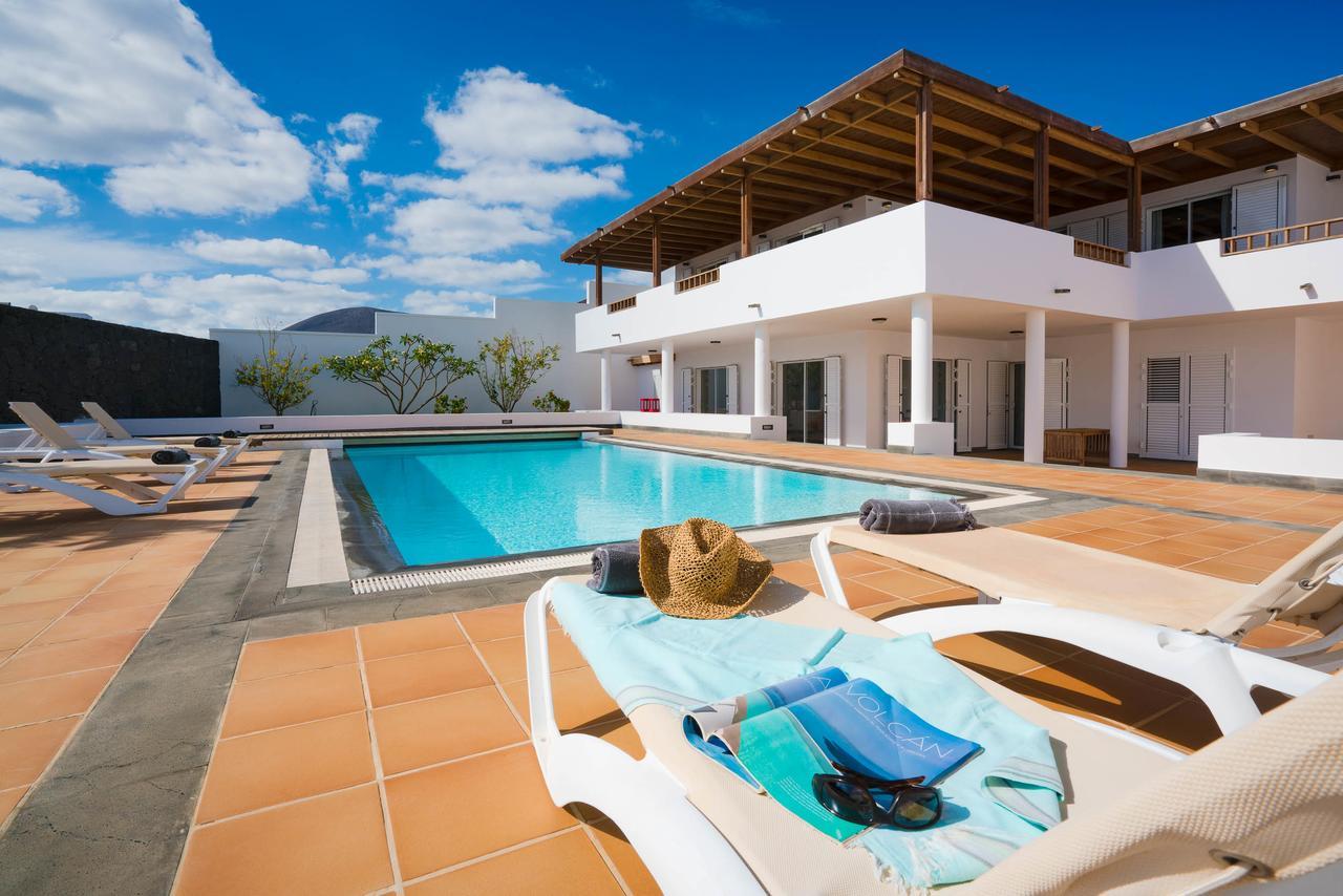 Dedalos - A Luxury Large With A Heated Pool In Villa
